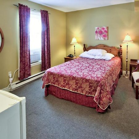 Queen'S Inn Stratford Esterno foto