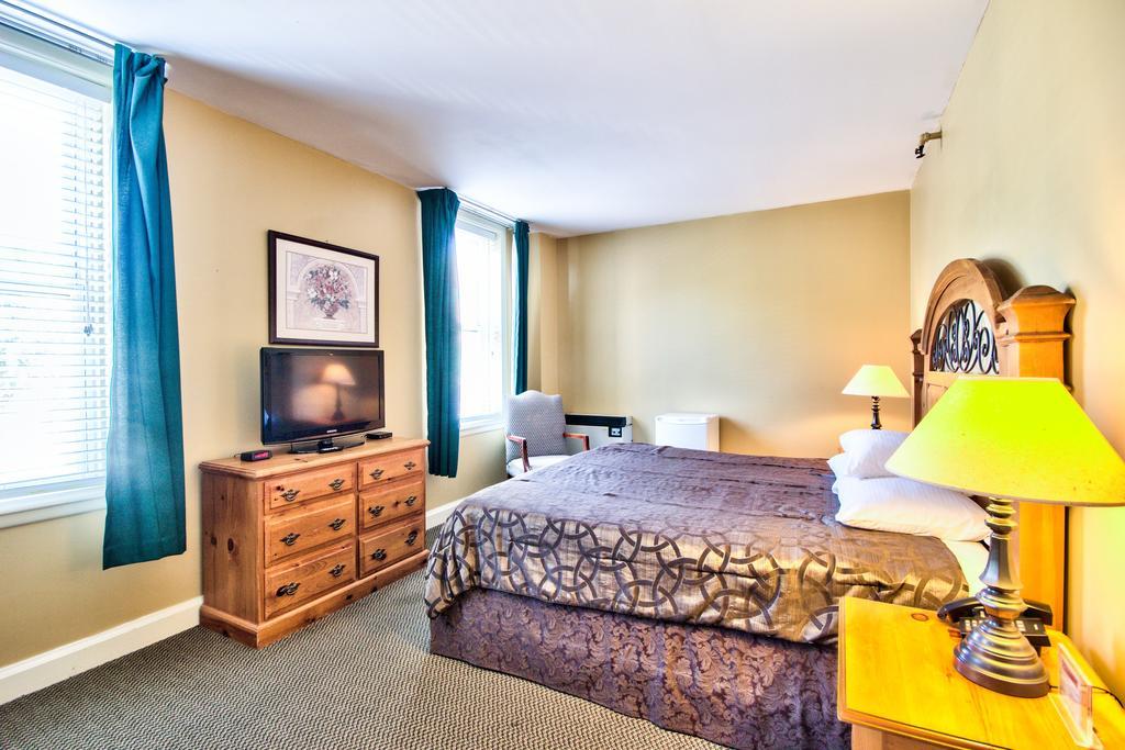 Queen'S Inn Stratford Esterno foto
