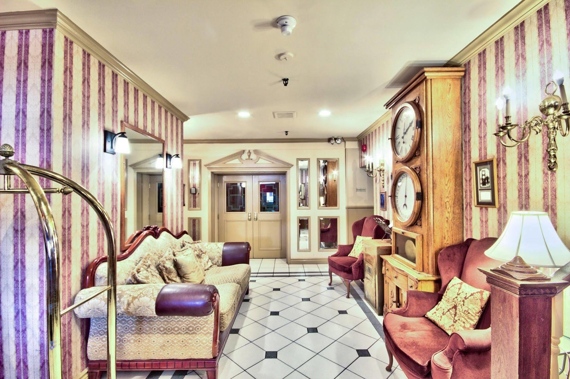 Queen'S Inn Stratford Esterno foto