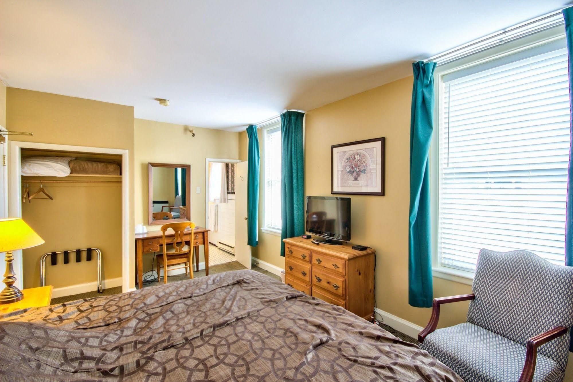 Queen'S Inn Stratford Esterno foto